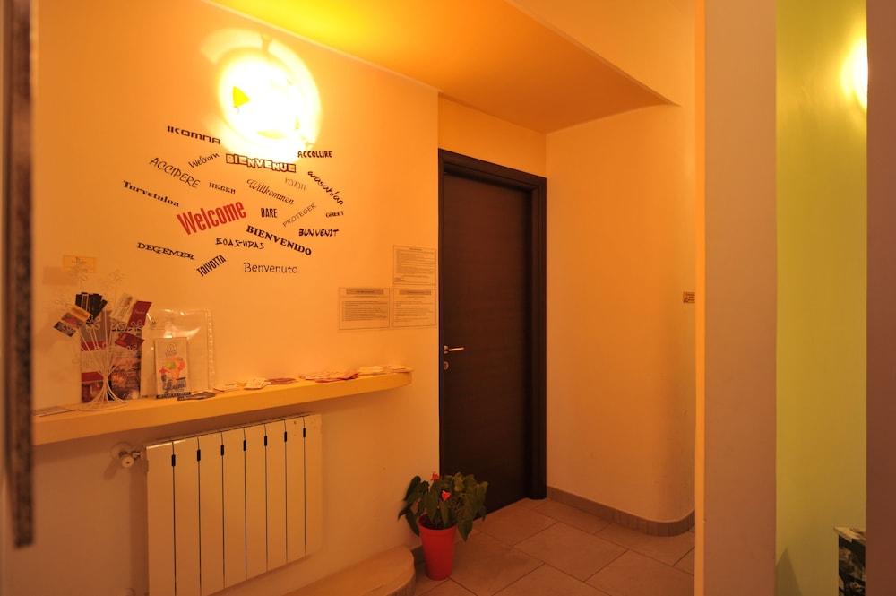 B&B Casa Der Poeta Roma Esterno foto